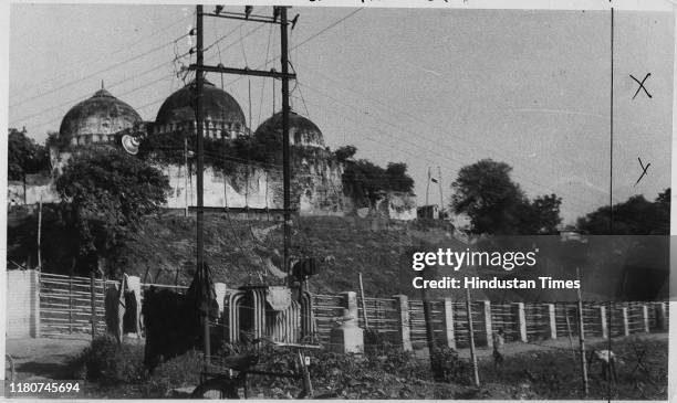 November 1989 - Barricades being put up around Ram Temple and Babri Masjid Complex.