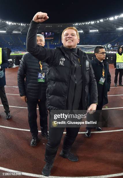 Neil Lennon head coach of Celtic FC celebrates the victory after the UEFA Europa League group E match between Lazio Roma and Celtic FC at Stadio...