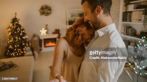 dancing on new year's eve - men of the year party inside stock pictures, royalty-free photos & images