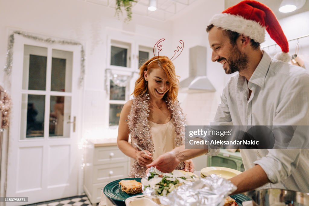 Preparando o jantar para a véspera de ano novo