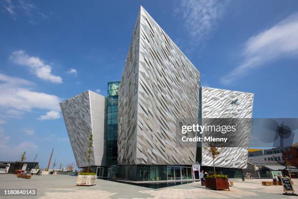 titanic museum belfast nordirland, belfast - titanic belfast stock-fotos und bilder