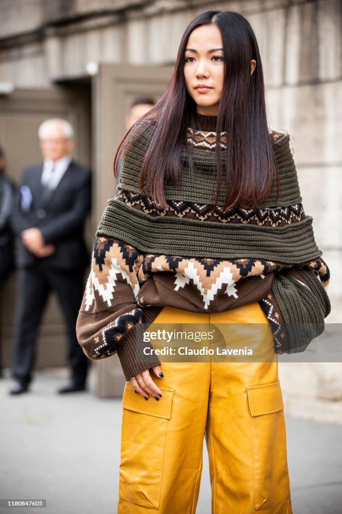 Street Style : Paris Fashion Week - Womenswear Spring Summer 2020 : Day Eight