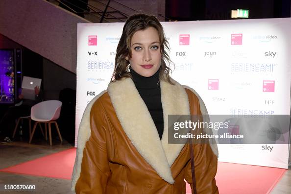 Maria Ragnarsson The actress Julia Ragnarsson shows herself after the photo shoot at ...