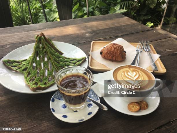 coffee and snack in the woodland - woodland cafe stock pictures, royalty-free photos & images