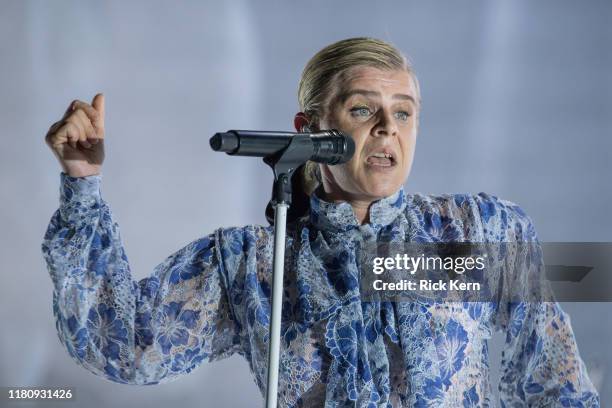 Robyn British Singer 8,274 Robyn Singer Stock Photos, High-Res Pictures, and Images - Getty ...
