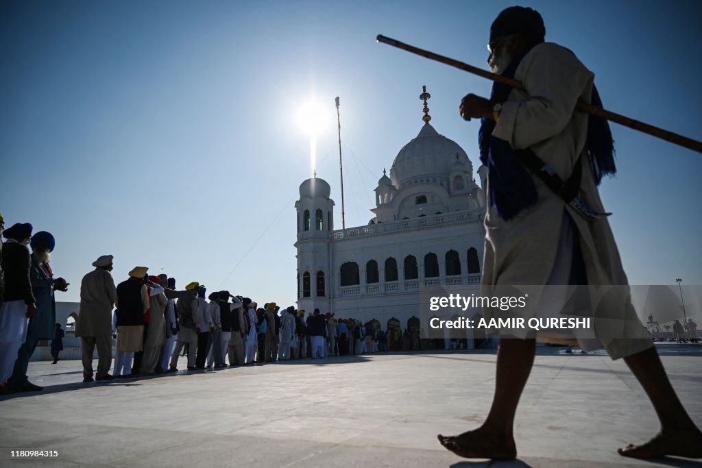 TOPSHOT-PAKISTAN-INDIA-RELIGION-SIKH