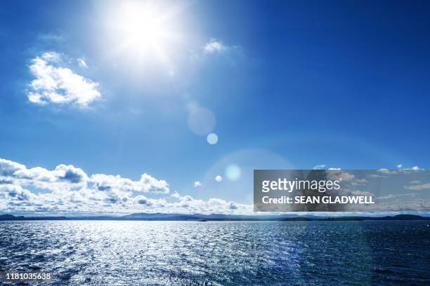sunny day, the firth of fourth, scotland - vista marina fotografías e imágenes de stock