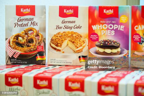 Baking Mix Box Photos and Premium High Res Pictures - Getty Images