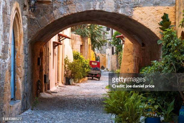 city streets, rhodes old town, rodos, rhodes, greece - rhodes,_new_south_wales stock pictures, royalty-free photos & images