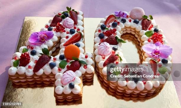 number forty 40 mascarpone and fruit, birthday cake. - number candles stock pictures, royalty-free photos & images