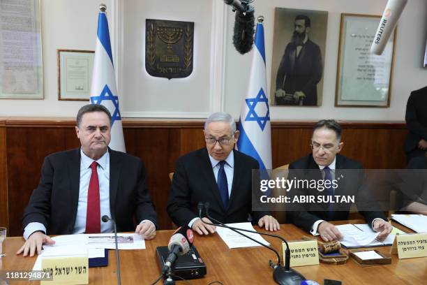 Israeli Prime Minister Benjamin Netanyahu chairs the weekly cabinet meeting at his office in Jerusalem, on November 10, 2019.