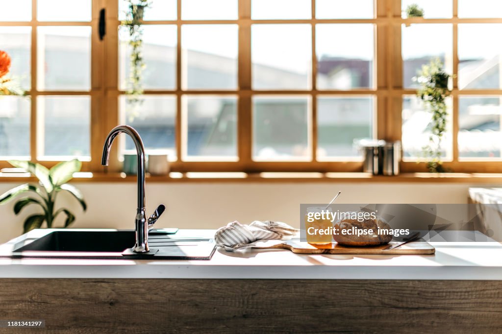 Kitchen counter