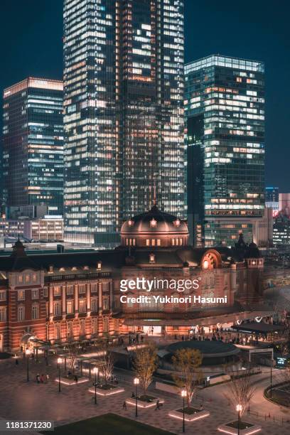 the view of tokyo station at night - tokyo station stock pictures, royalty-free photos & images