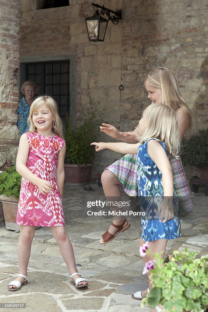 Dutch Royal Family - Holiday Photo Session in Tavernelle