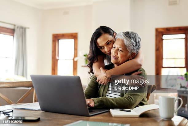 's werelds beste moeder - familie laptop stockfoto's en -beelden