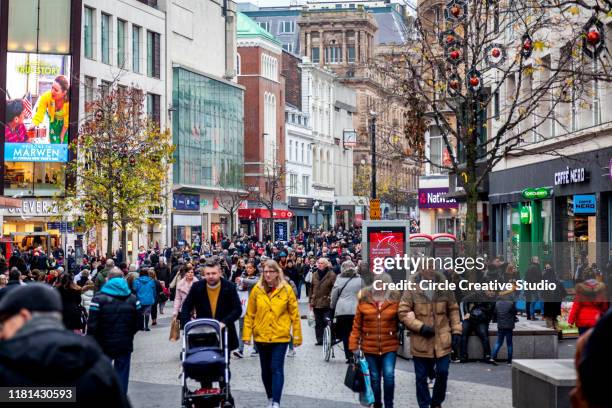 busy christmas shopping in liverpool - busy main street stock pictures, royalty-free photos & images