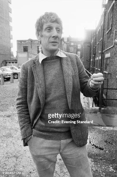 English theatre and opera director, actor, author, television presenter, humourist, and medical doctor Jonathan Miller, UK, 24th October 1980.