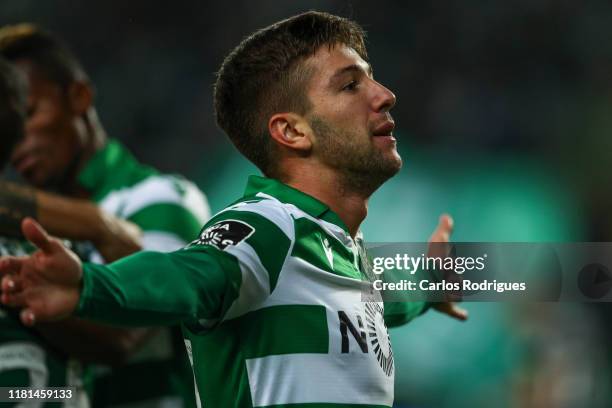 Luciano Vietto of Sporting CP celebrates scoring Sporting CP second goal during the Liga Nos round 11 match between Sporting CP and Belenenses at...