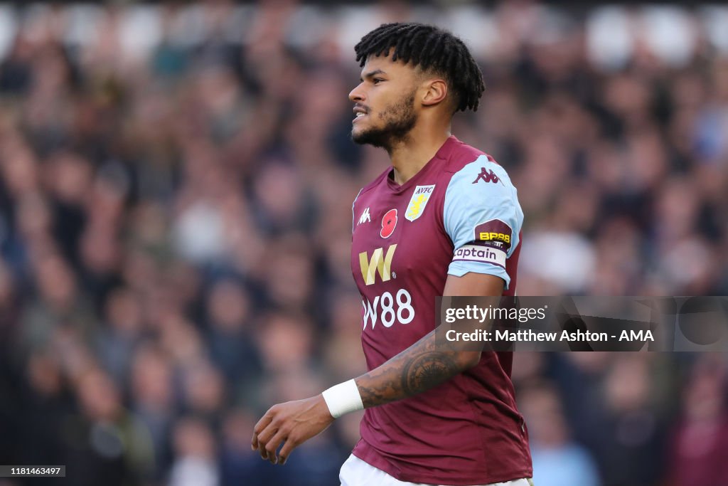 Wolverhampton Wanderers v Aston Villa - Premier League