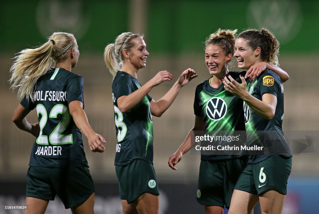 VfL Wolfsburg v Twente Enschede - UEFA Women's Champions League Round of 16: First Leg