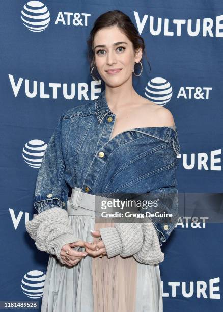 Lizzy Caplan arrives at the Vulture Festival Los Angeles 2019 Day 2 at Hollywood Roosevelt Hotel on November 10, 2019 in Hollywood, California.