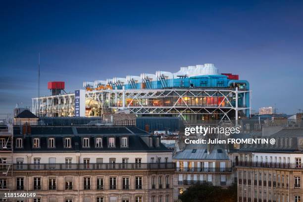 centre national d'art et culture georges-pompidou - museum exterior stock pictures, royalty-free photos & images