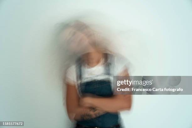 emotional stress - overwerkt stockfoto's en -beelden