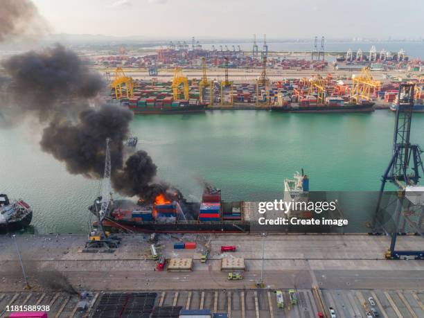 Container Ship Fire Photos and Premium High Res Pictures - Getty Images