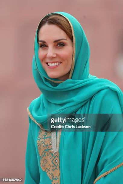Catherine, Duchess of Cambridge arrives at the Badshahi Mosque within the Walled City during day four of their royal tour of Pakistan on October 17,...