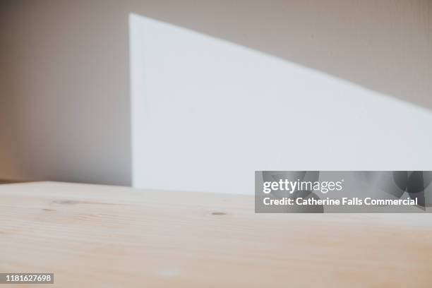 shadow - table stock-fotos und bilder