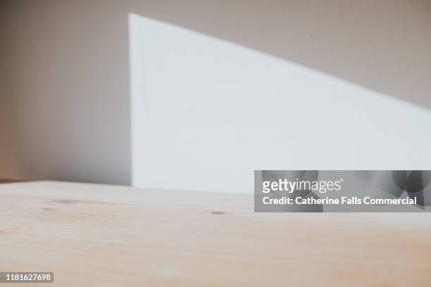 shadow - table bildbanksfoton och bilder