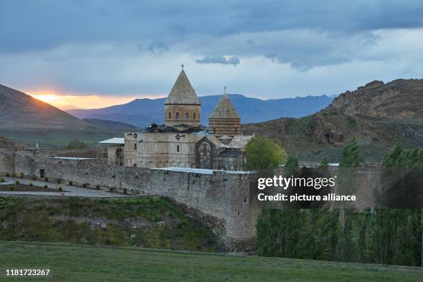 Das ehemalige armenische Kloster Sankt Thaddäus im Norden des Irans bei Maku, aufgenommen am . Das Kloster ist seit 2008 zusammen mit dem Kloster...