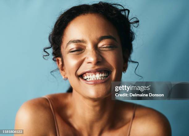 espero que brilles todo el día - cara feliz fotografías e imágenes de stock