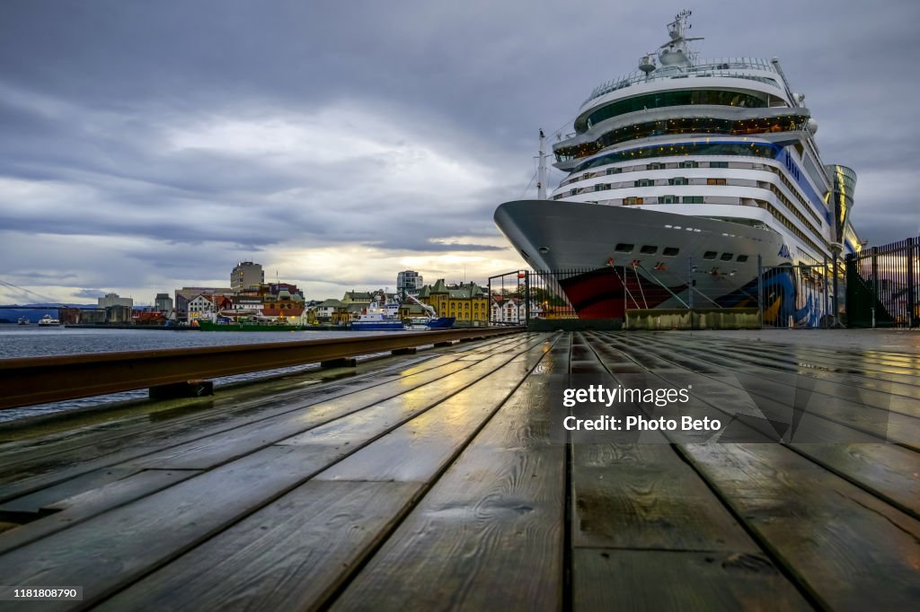 Noorwegen-haven-Port-Cruise-Pier-HD-formaat