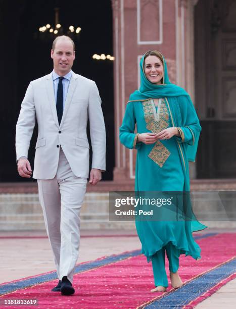 Prince William, Duke of Cambridge and Catherine, Duchess of Cambridge visit the Badshahi Mosque on October 17, 2019 in Lahore, Pakistan. Their Royal...