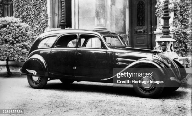 Peugeot 402 Paris taxi. Creator: Unknown.