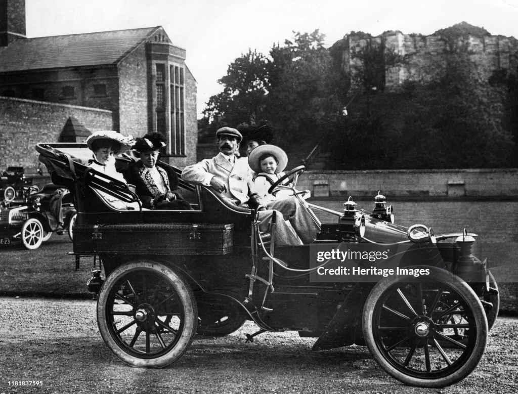 1902 Wolseley 4 Cylinder. Creator: Unknown.