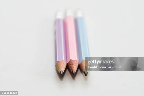 wood pencils isolated on white background - um único objeto fotografías e imágenes de stock