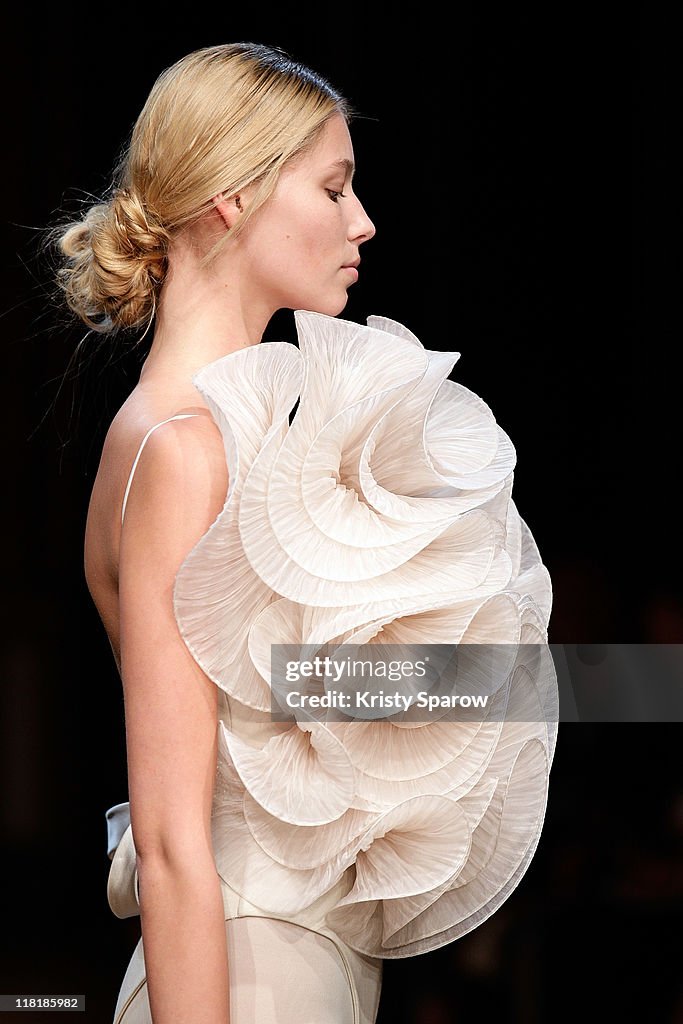 Georges Hobeika: Runway - Paris Fashion Week Haute Couture F/W 2011/2012