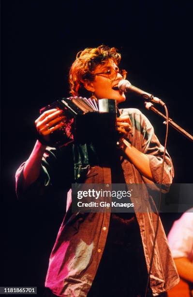 Fairground Attraction, Eddi Reader, Ancienne Belgique , Brussels, Belgium, 1st March 1989.