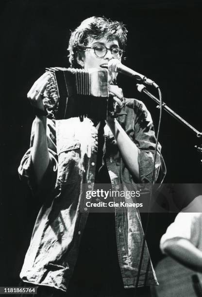 Fairground Attraction, Eddi Reader, Ancienne Belgique , Brussels, Belgium, 1st March 1989.