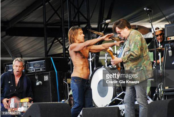 Iggy and the Stooges, Iggy Pop, Mike Watt, Scott Asheton, Pinkpop Festival, Landgraaf, Netherlands, 27th May 2007.