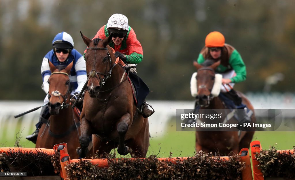 Huntingdon Races Dan Gun ridden by Connor Brace jumps the last to win the Integral UK ...