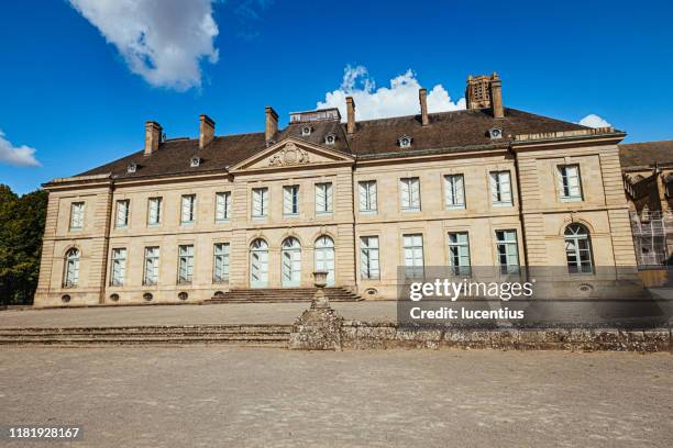 museu da cidade de limoges, france - limoges - fotografias e filmes do acervo