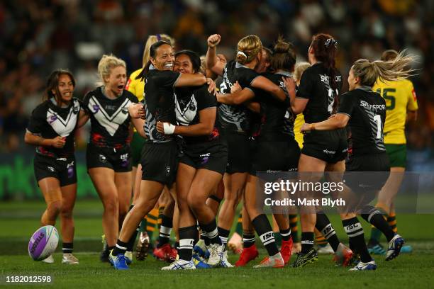 New Zealand celebrate winning the Women's Rugby League World Cup 9s Final match between Australia and New Zealand at Bankwest Stadium on October 19,...