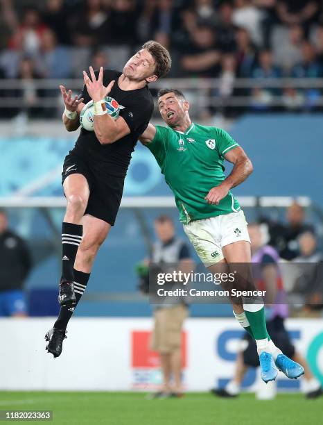 Beauden Barrett of New Zealand catches the ball from Rob Kearney of Ireland during the Rugby World Cup 2019 Quarter Final match between New Zealand...