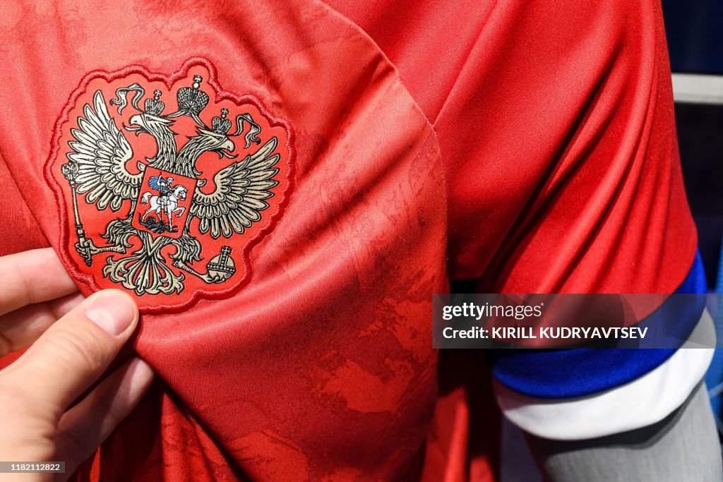 RUS-FBL-RUSSIA-ADIDAS-CLOTHING