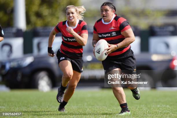 Stephanie Te Ohaere-Fox of Canterbury charges forward during the Farah Palmer Cup Premiership Semi Final match between Canterbury and Counties...