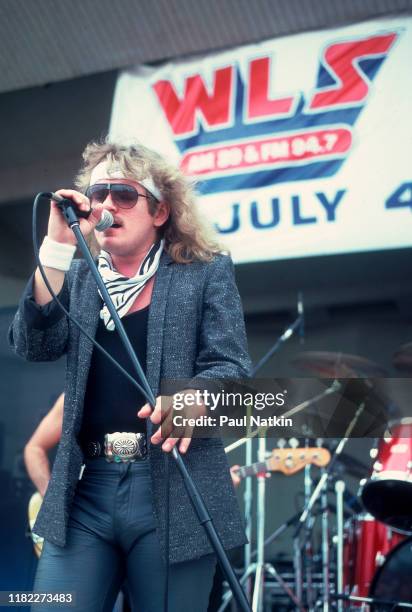 Johnny Van Zant performs on stage at the Petrillo Bandshell in Chicago, Illinois, July 4, 1985.