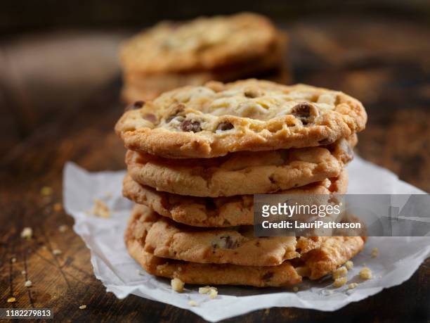 butter toffee crunch chocolate chip cookies - cookie stock pictures, royalty-free photos & images